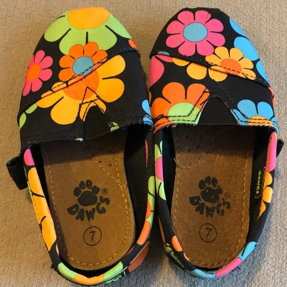 Dawgs Girls Flowers Multicolor Shoes Slips On Size 7 New